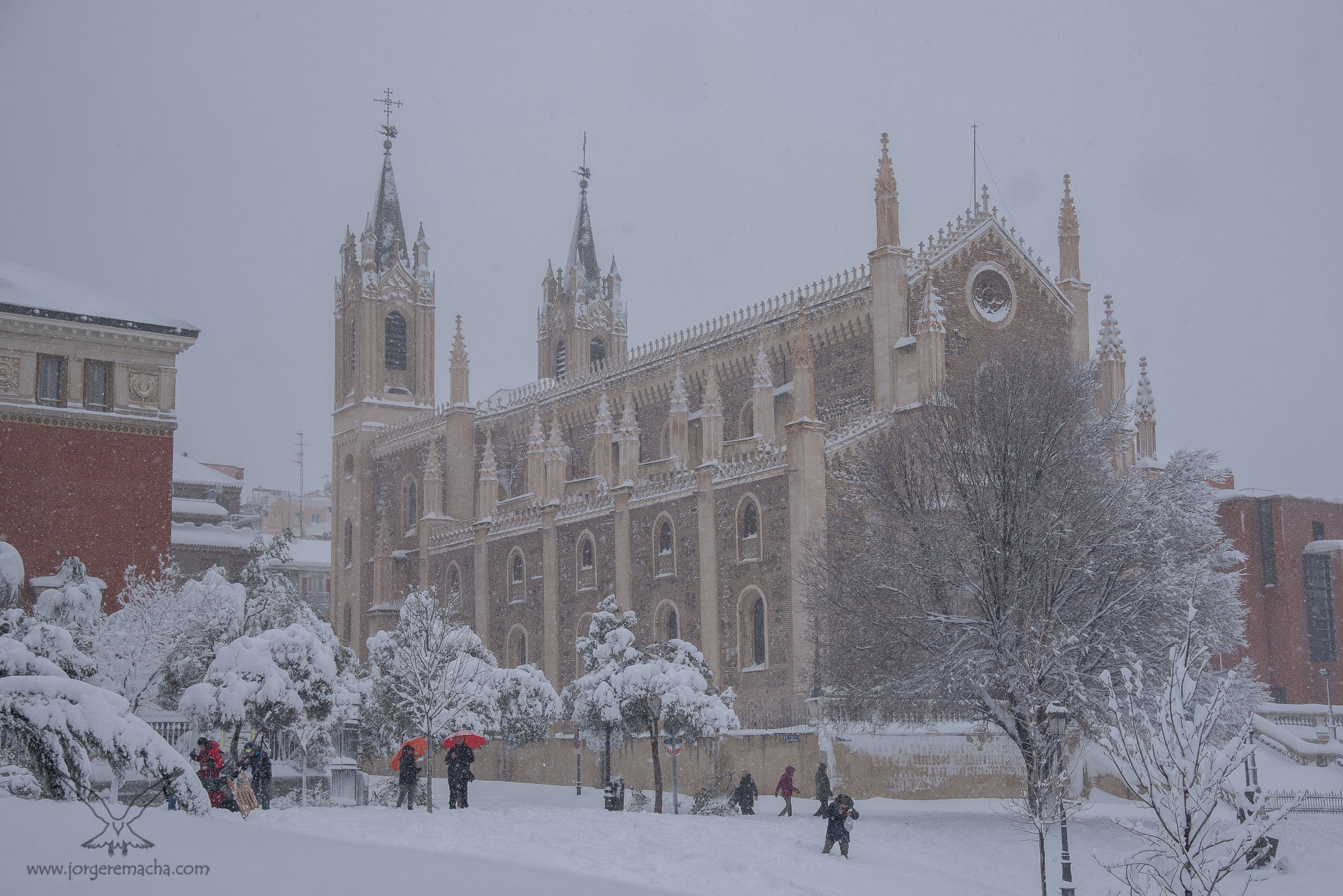 Jorge Remacha - iglesia-de-san-jeronimo-el-real-405-198-121.jpg