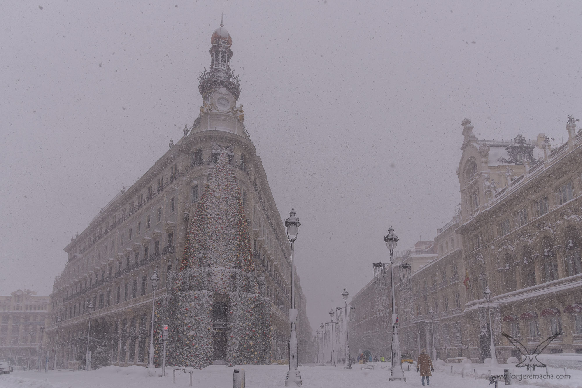 Jorge Remacha - palacio-de-la-equitativa-calle-alcala-405-084-125.jpg