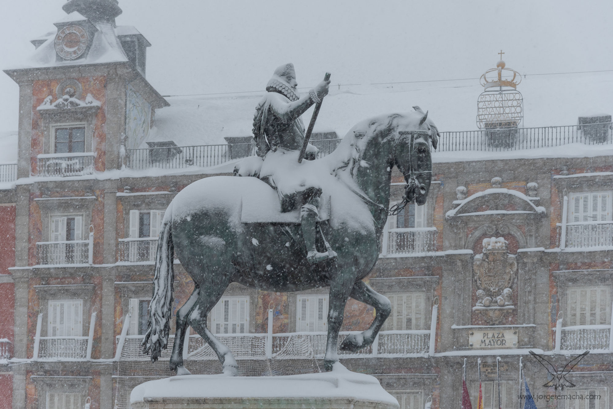 Jorge Remacha - plaza-mayor-estatua-felipe-iii-405-055-138.jpg